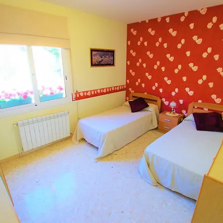 Vacances & Villas Lloret-Villa Dali וילה *