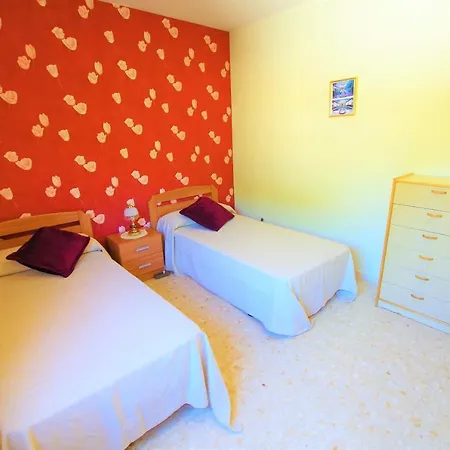Vacances & Villas Lloret-Villa Dali וילה