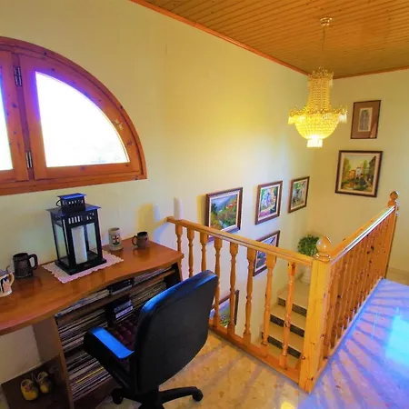 Vacances & Villas Lloret-Villa Dali וילה יורט דה מאר