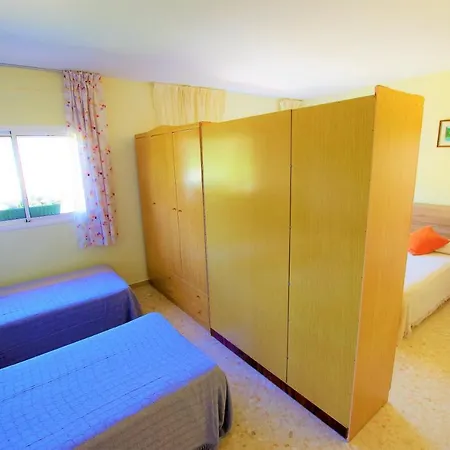 וילה Vacances & Villas Lloret-Villa Dali יורט דה מאר