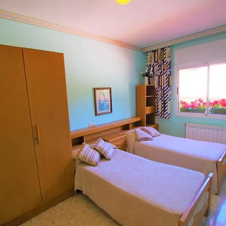וילה Vacances & Villas Lloret-Villa Dali יורט דה מאר