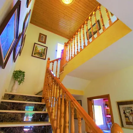 Vacances & Villas Lloret-Villa Dali וילה *